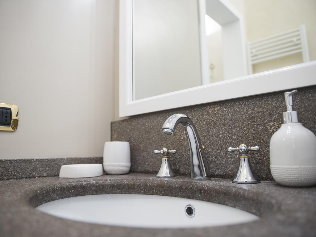 Suite Prestige Verona Luaran gambar